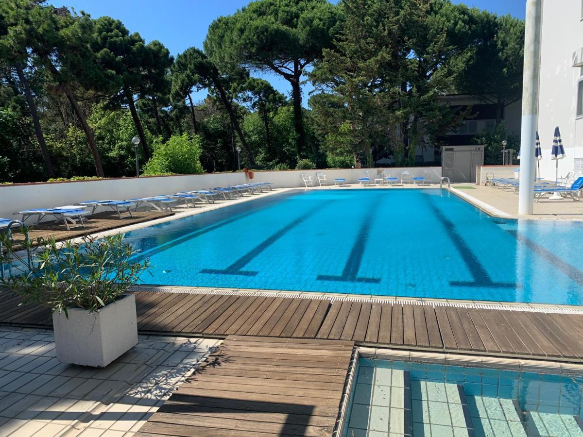 G&D Hotel Deanna Pool&Brunch ميلانو ماريتيما المظهر الخارجي الصورة