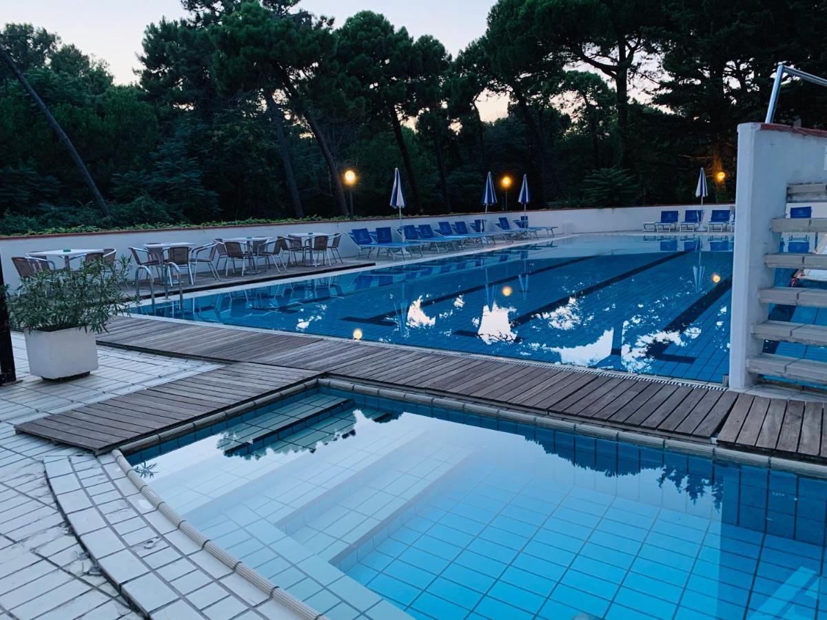 G&D Hotel Deanna Pool&Brunch ميلانو ماريتيما المظهر الخارجي الصورة