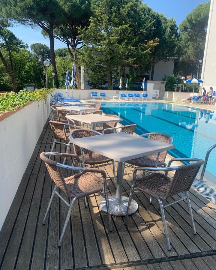 G&D Hotel Deanna Pool&Brunch ميلانو ماريتيما المظهر الخارجي الصورة