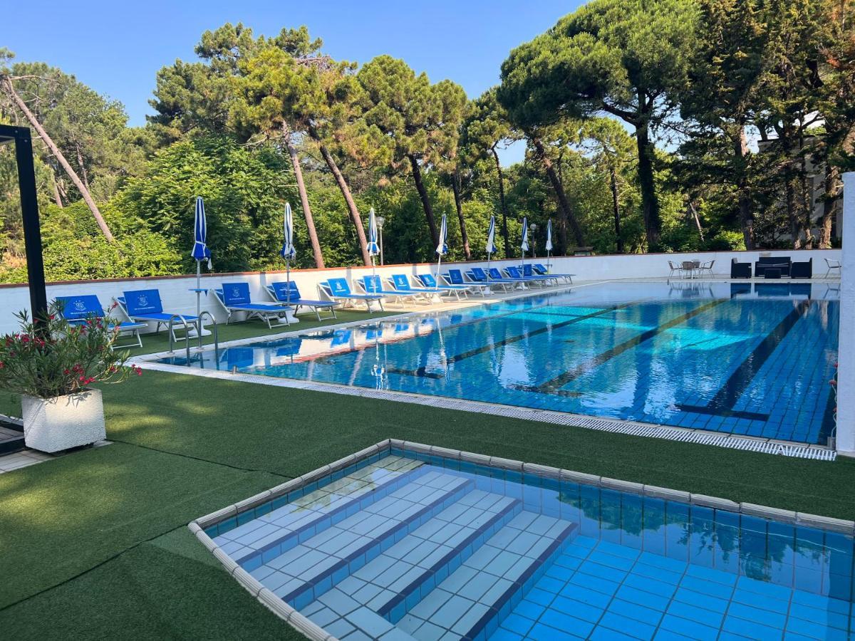 G&D Hotel Deanna Pool&Brunch ميلانو ماريتيما المظهر الخارجي الصورة