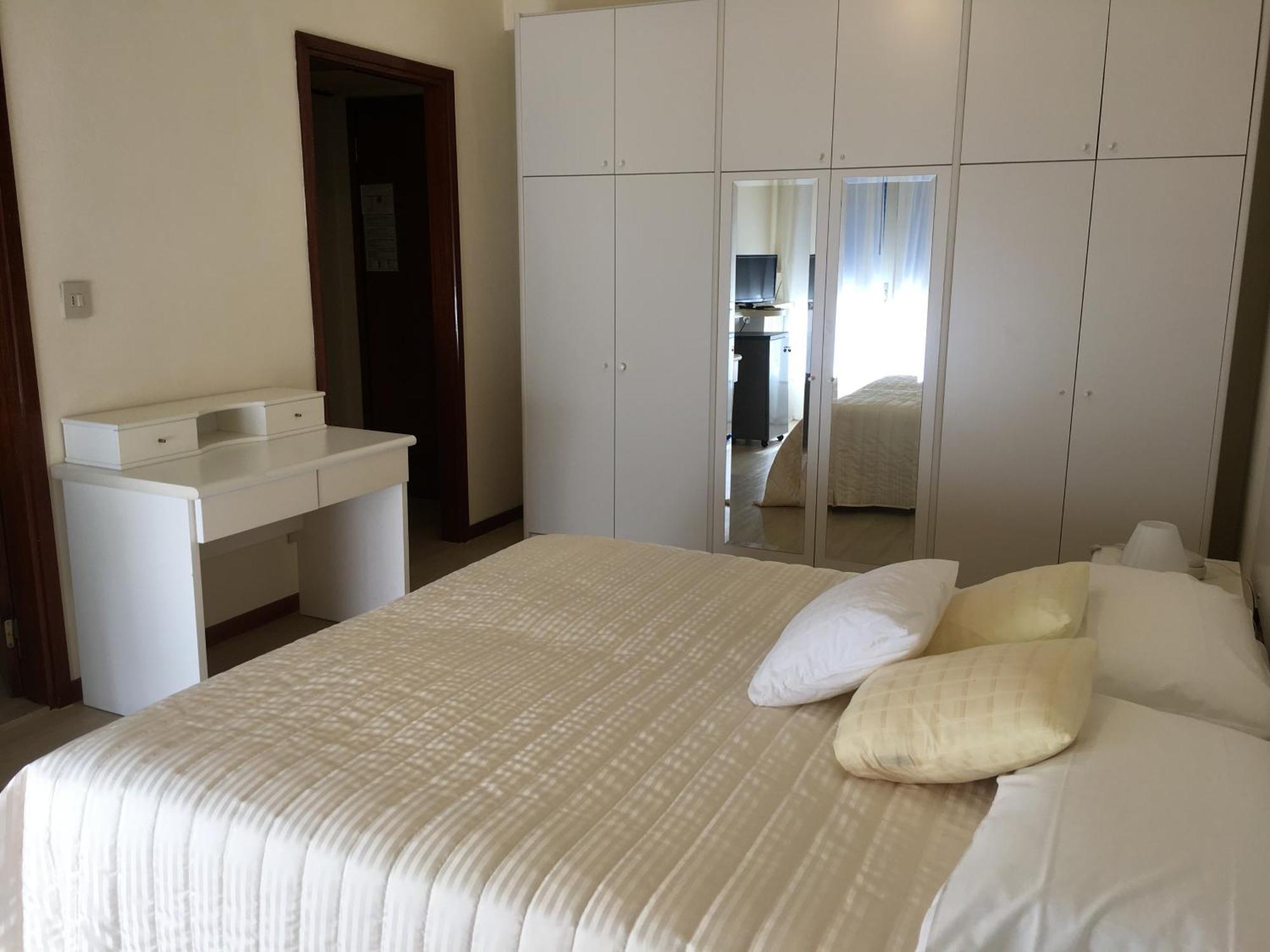 G&D Hotel Deanna Pool&Brunch ميلانو ماريتيما الغرفة الصورة