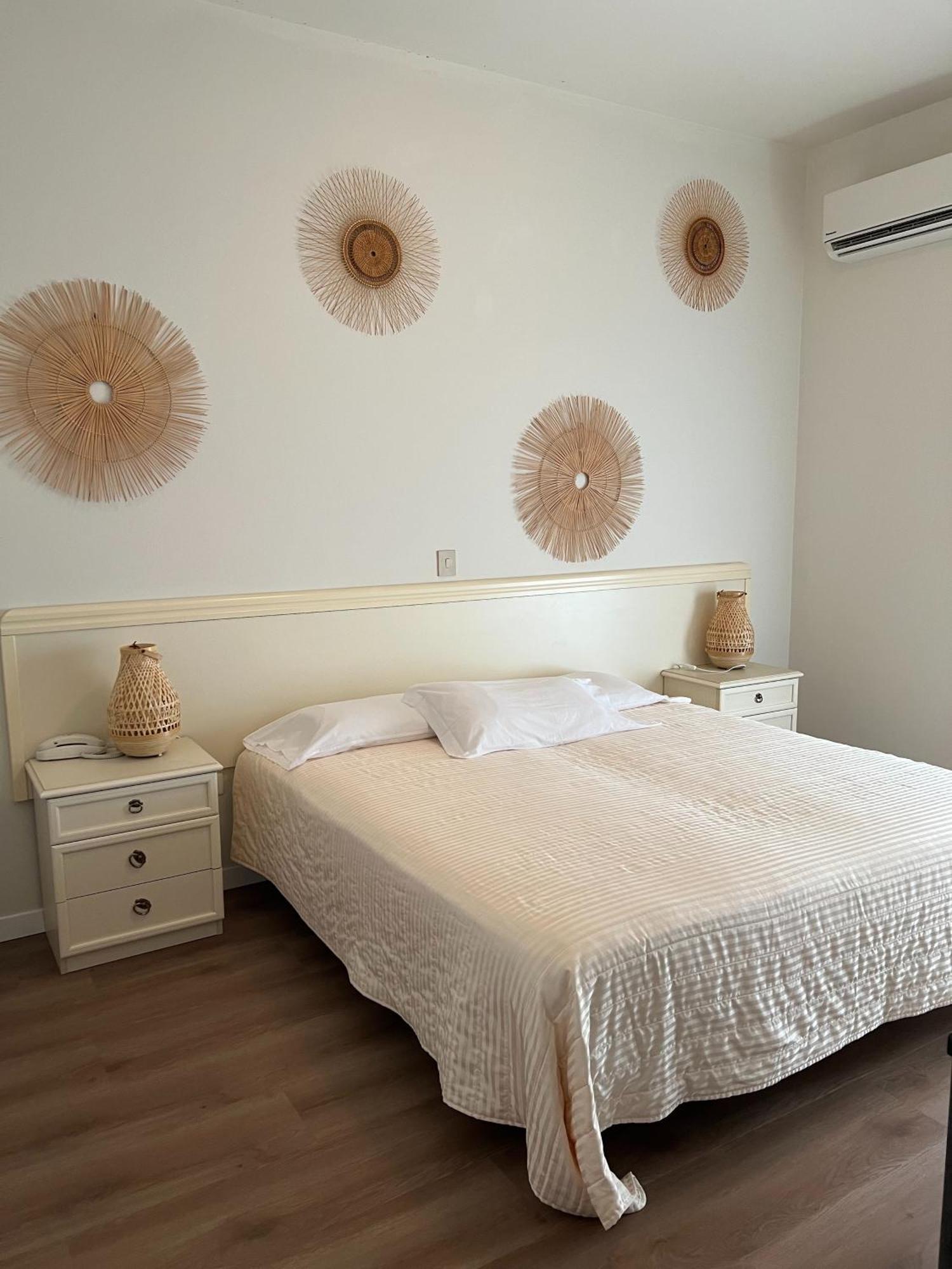 G&D Hotel Deanna Pool&Brunch ميلانو ماريتيما الغرفة الصورة