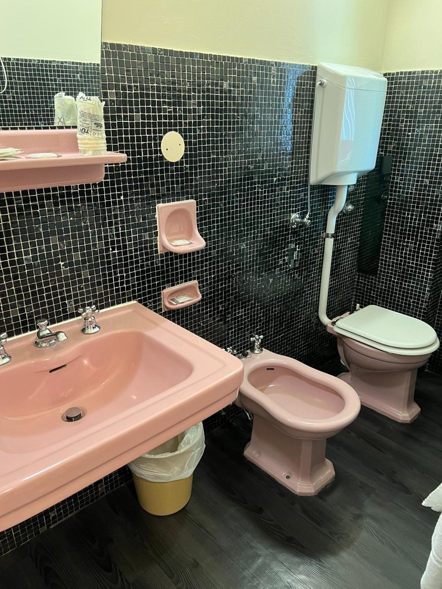 G&D Hotel Deanna Pool&Brunch ميلانو ماريتيما الغرفة الصورة