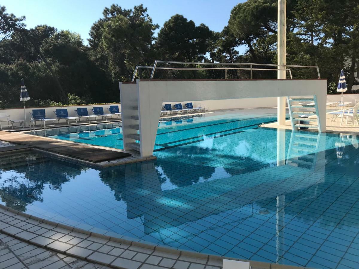 G&D Hotel Deanna Pool&Brunch ميلانو ماريتيما المظهر الخارجي الصورة